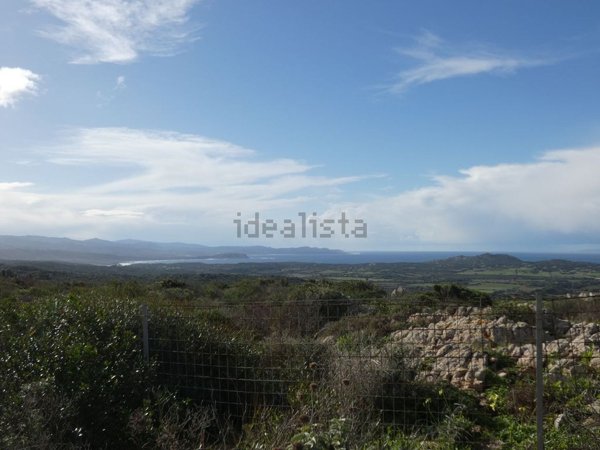 casa indipendente in vendita a Santa Teresa Gallura