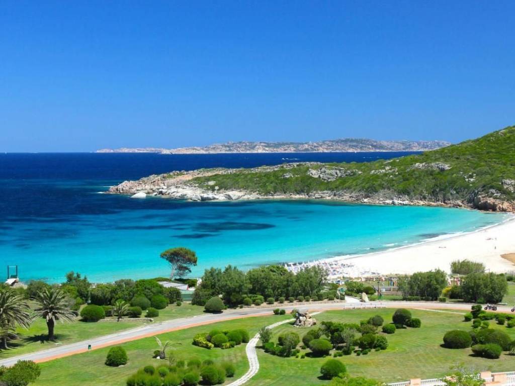 casa indipendente in vendita a Santa Teresa Gallura