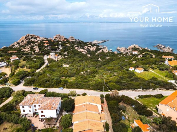casa indipendente in vendita a Santa Teresa Gallura