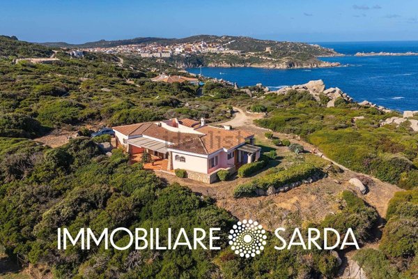 casa indipendente in vendita a Santa Teresa Gallura