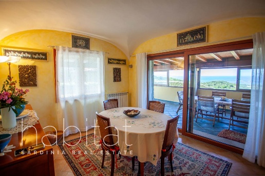 casa indipendente in vendita a Santa Teresa Gallura