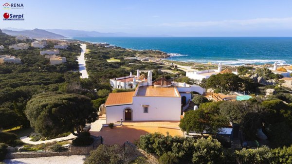 casa indipendente in vendita a Santa Teresa Gallura