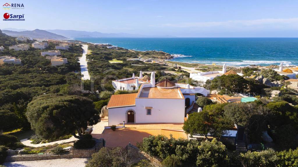 casa indipendente in vendita a Santa Teresa Gallura