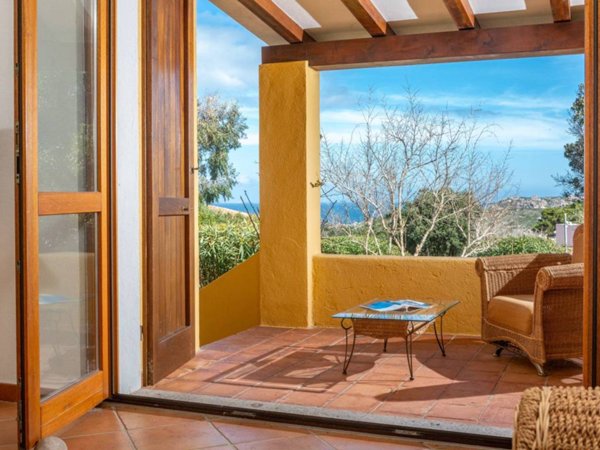 casa indipendente in vendita a Santa Teresa Gallura