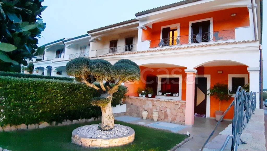 casa indipendente in vendita a Santa Teresa Gallura
