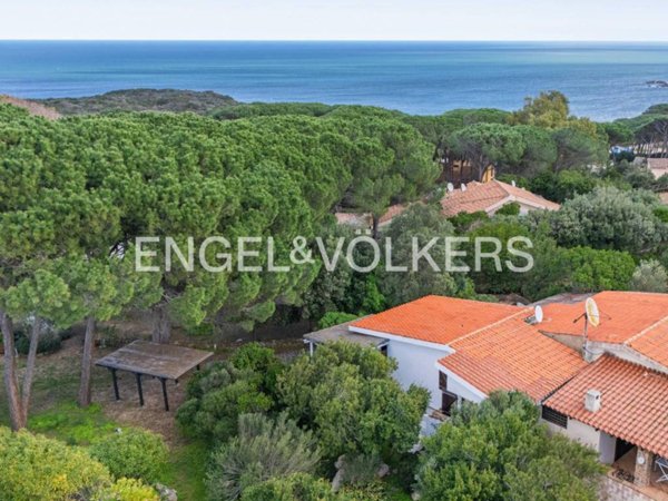 casa indipendente in vendita a Santa Teresa Gallura