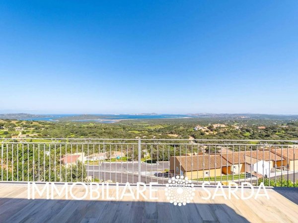 casa indipendente in vendita a Santa Teresa Gallura