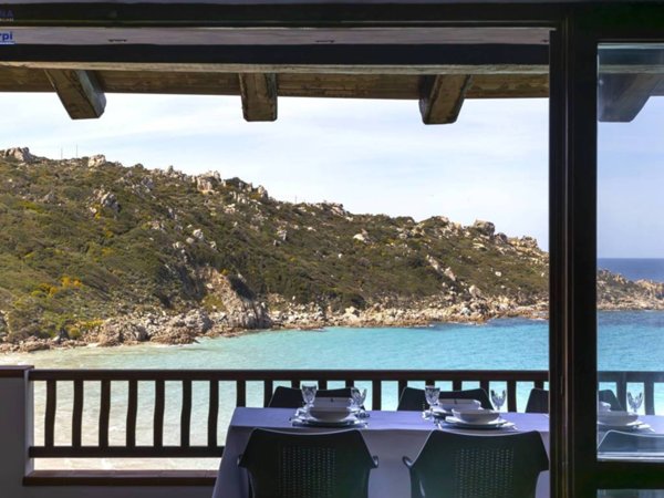 casa indipendente in vendita a Santa Teresa Gallura