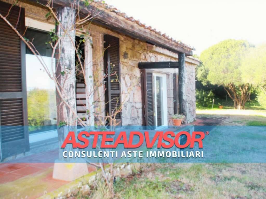 casa indipendente in vendita a Santa Teresa Gallura