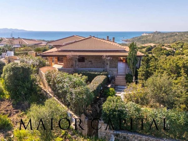 casa indipendente in vendita a Santa Teresa Gallura