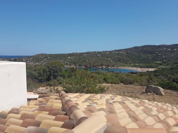 casa indipendente in vendita a Santa Teresa Gallura