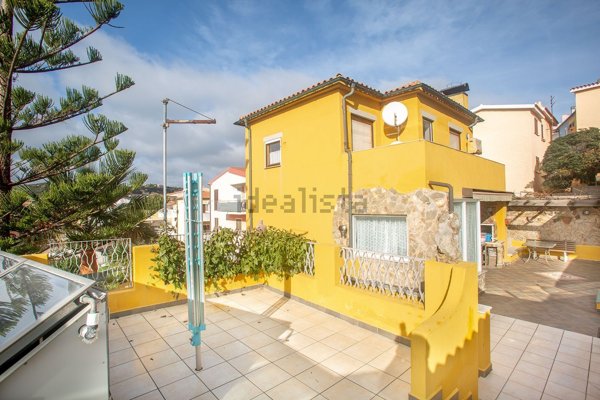 casa indipendente in vendita a Santa Teresa Gallura