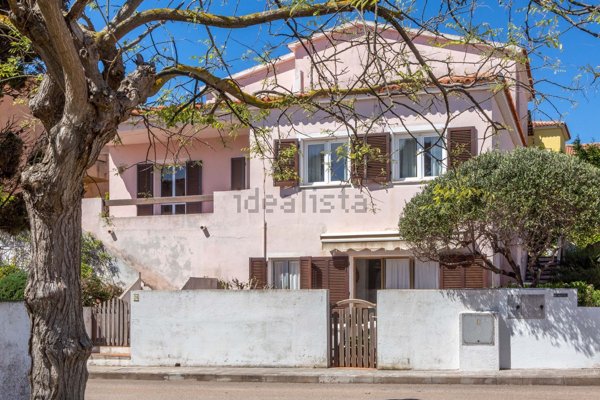 casa indipendente in vendita a Santa Teresa Gallura