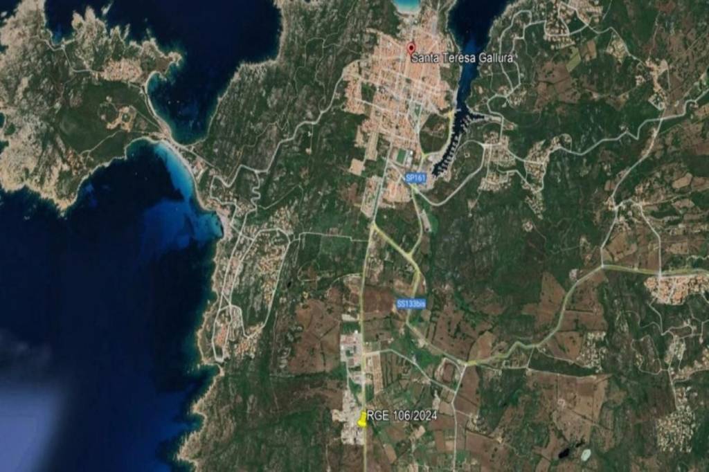 negozio in vendita a Santa Teresa Gallura