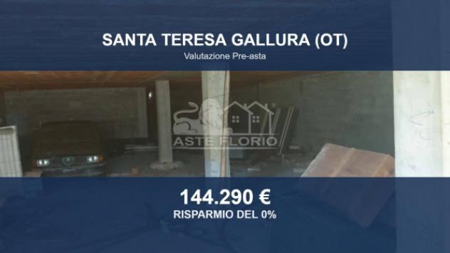 locale commerciale in vendita a Santa Teresa Gallura