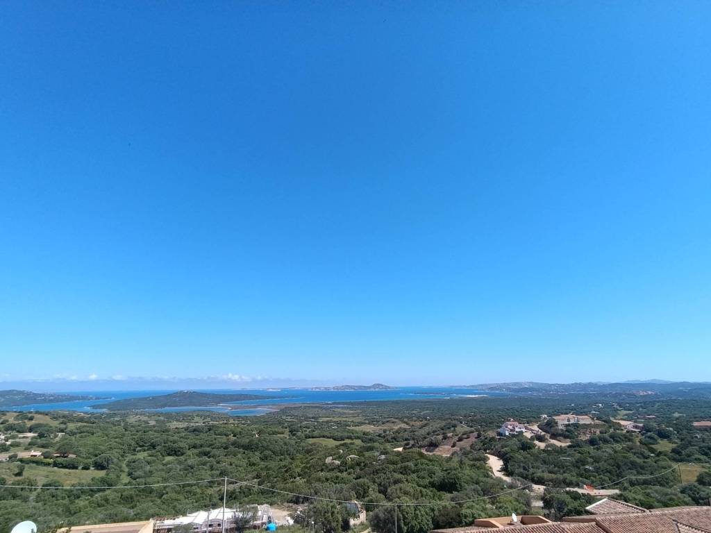 casa indipendente in vendita a Santa Teresa Gallura