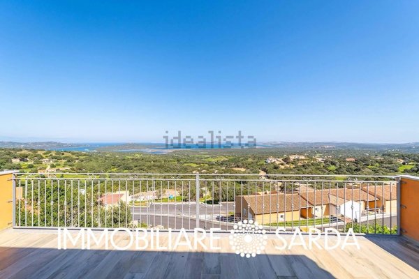casa indipendente in vendita a Santa Teresa Gallura