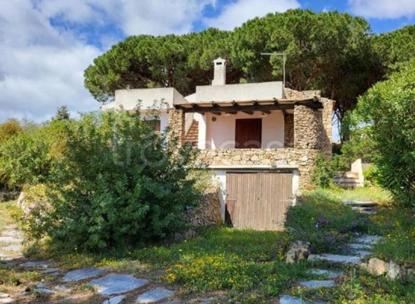 casa indipendente in vendita a Santa Teresa Gallura
