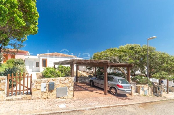 casa indipendente in vendita a Santa Teresa Gallura