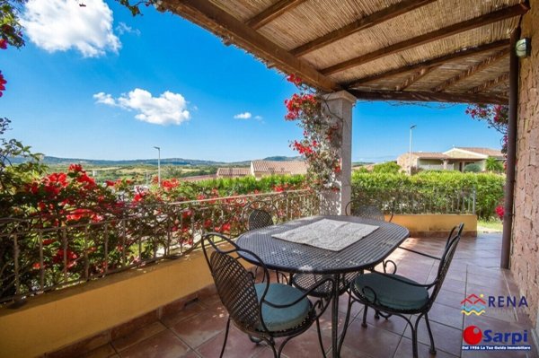 casa indipendente in vendita a Santa Teresa Gallura