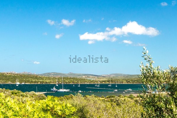 casa indipendente in vendita a Santa Teresa Gallura