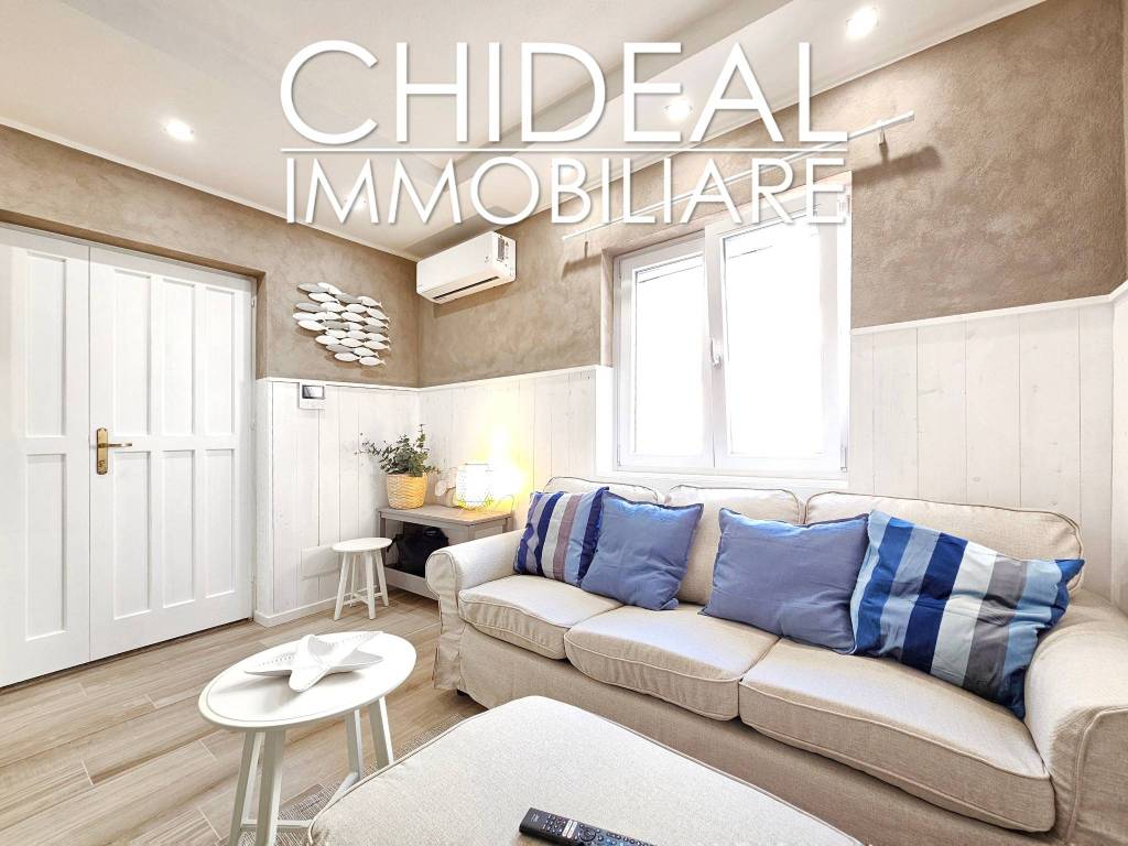 casa indipendente in vendita a Santa Teresa Gallura