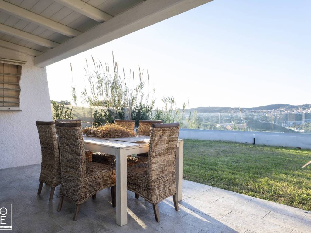 casa indipendente in vendita a Santa Teresa Gallura