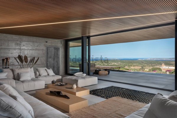 casa indipendente in vendita a Santa Teresa Gallura
