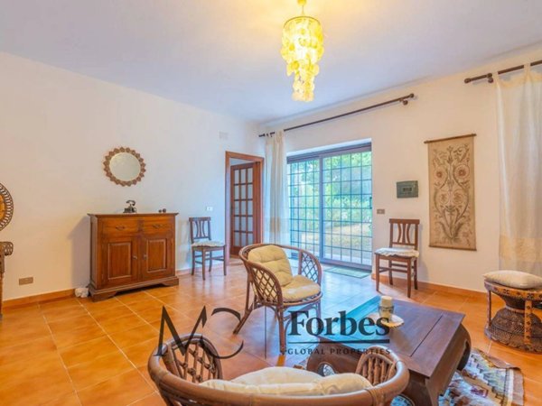 casa indipendente in vendita a Santa Teresa Gallura