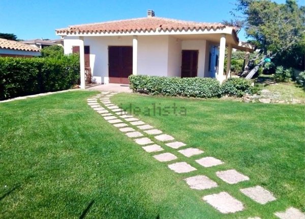 casa indipendente in vendita a Santa Teresa Gallura
