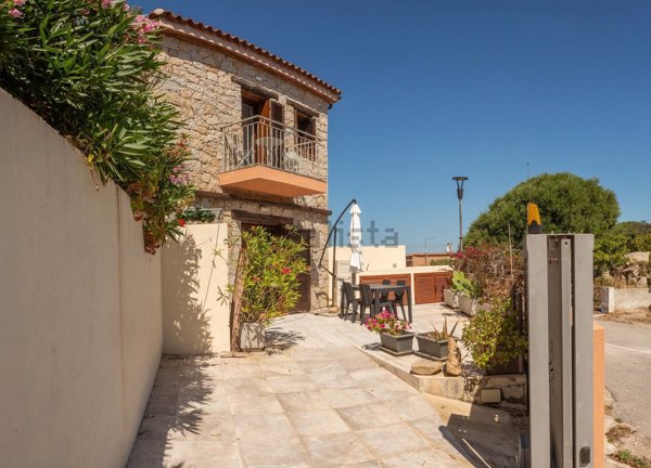 appartamento in vendita a Santa Teresa Gallura