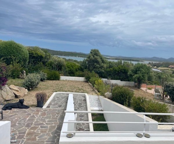 casa indipendente in vendita a Santa Teresa Gallura