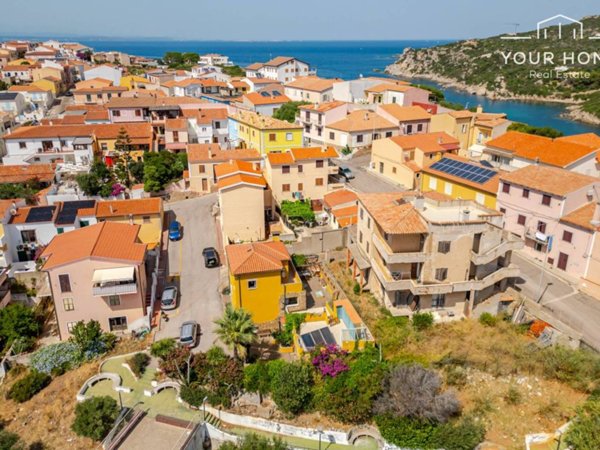 casa indipendente in vendita a Santa Teresa Gallura