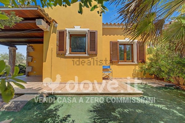 casa indipendente in vendita a Santa Teresa Gallura