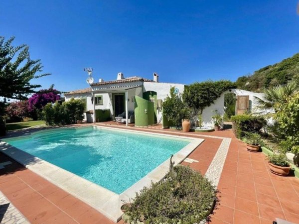 casa indipendente in vendita a Santa Teresa Gallura