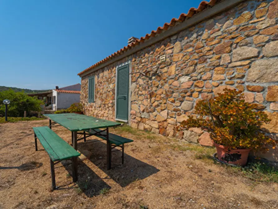casa indipendente in vendita a Santa Teresa Gallura