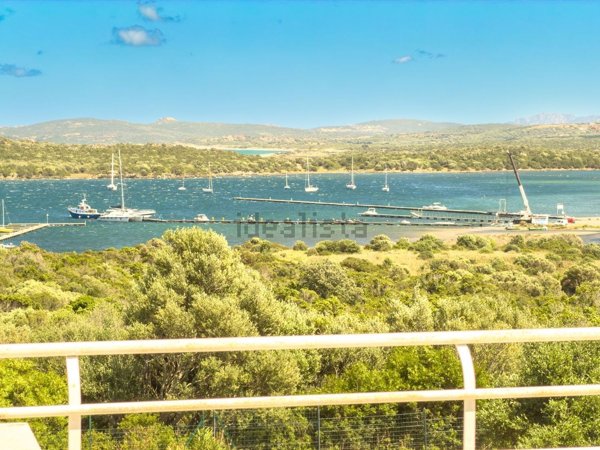 casa indipendente in vendita a Santa Teresa Gallura
