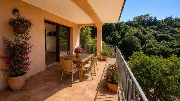 casa indipendente in vendita a Santa Teresa Gallura