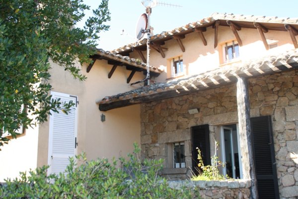 casa indipendente in vendita a Santa Teresa Gallura