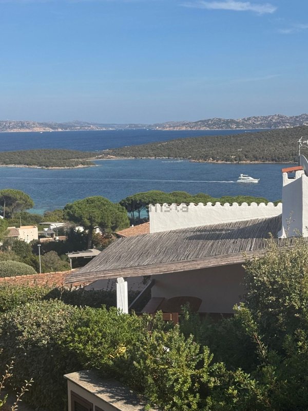 casa indipendente in vendita a Santa Teresa Gallura