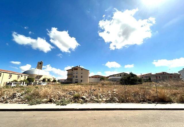 terreno edificabile in vendita a Sassari in zona Li Punti