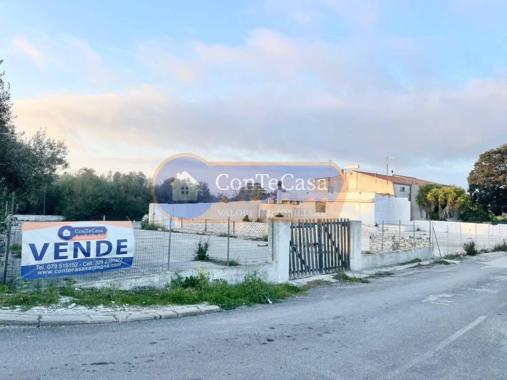 casa indipendente in vendita a Sassari in zona Ottava