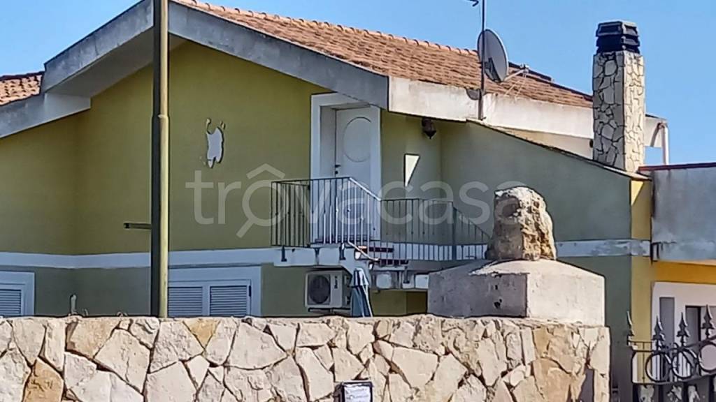 ufficio in vendita a Sassari in zona Caniga