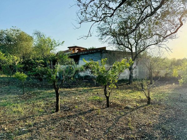 casa indipendente in vendita a Sassari in zona La Landrigga