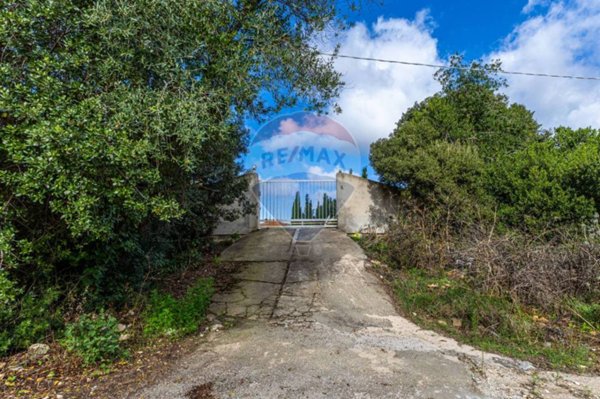 casa indipendente in vendita a Sassari in zona Luna e Sole / Prunizzedda