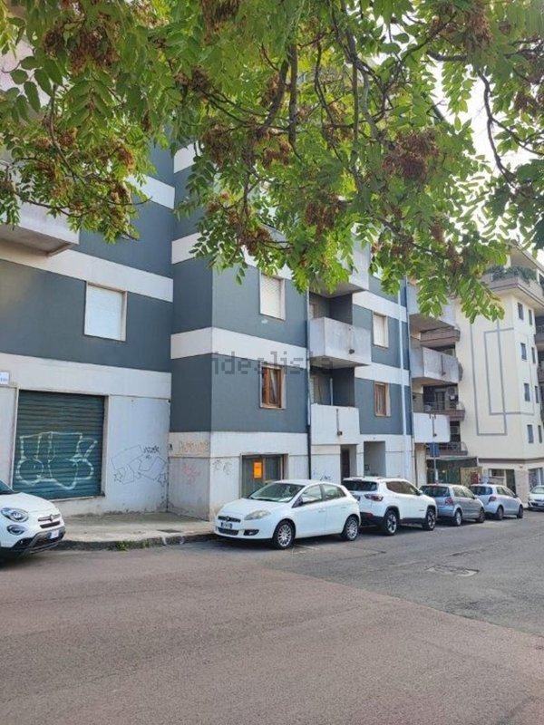 locale commerciale in vendita a Sassari