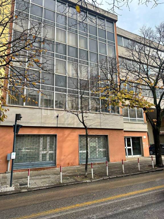 ufficio in vendita a Sassari in zona Centro Storico