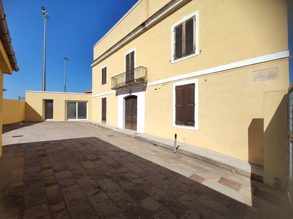 ufficio in vendita a Sassari in zona Centro Storico
