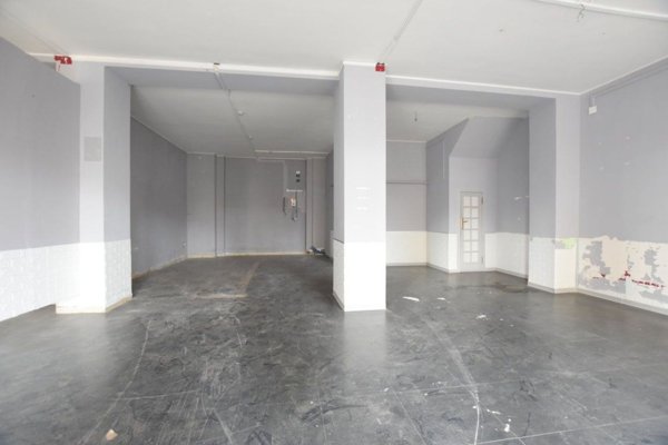 locale commerciale in vendita a Sassari in zona Centro Storico
