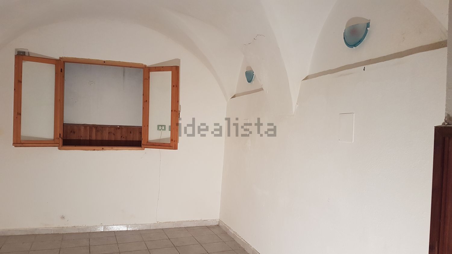 locale commerciale in vendita a Sassari in zona Centro Storico